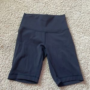 Lulu 6inch biker shorts